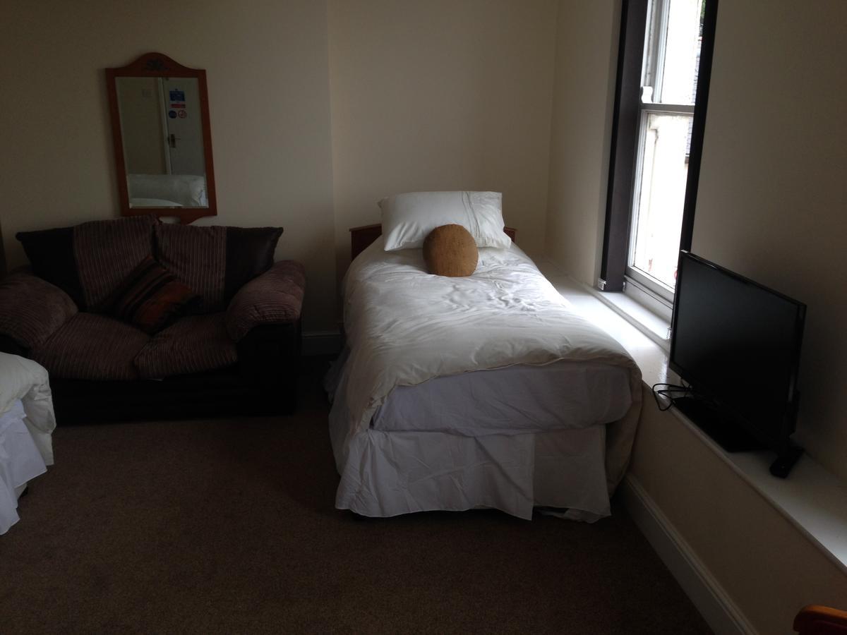 Victoria Hotel Holywell  Room photo